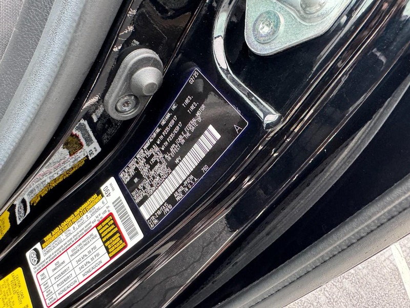 Toyota Sienna Vehicle Image 23