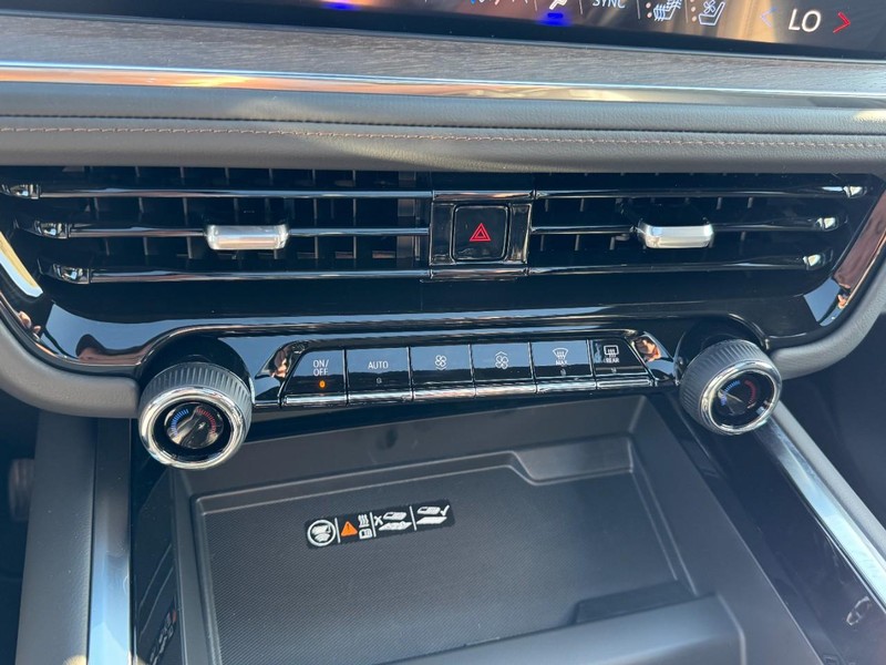 Chevrolet Tahoe Vehicle Image 15