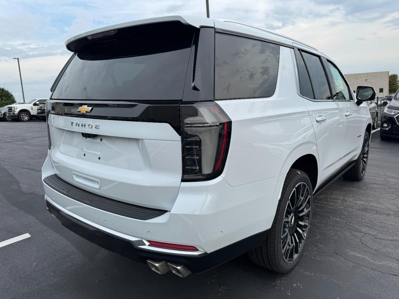 Chevrolet Tahoe Vehicle Image 03