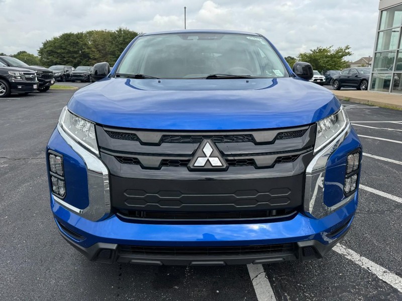 Mitsubishi Outlander Sport Vehicle Image 09