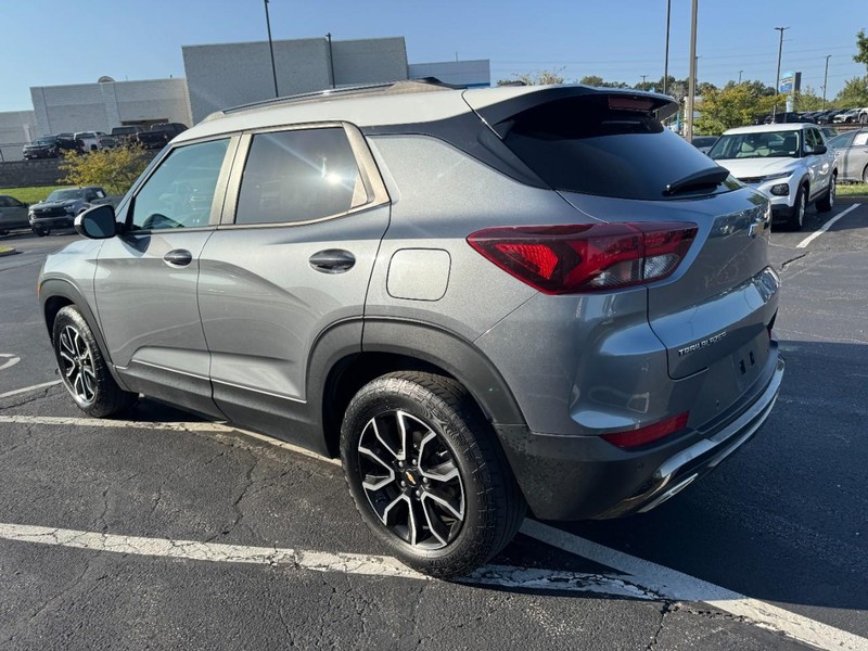 Chevrolet TrailBlazer Vehicle Image 05