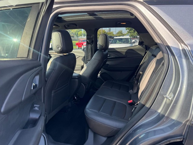Chevrolet TrailBlazer Vehicle Image 10