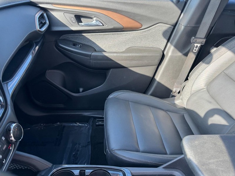 Chevrolet TrailBlazer Vehicle Image 14
