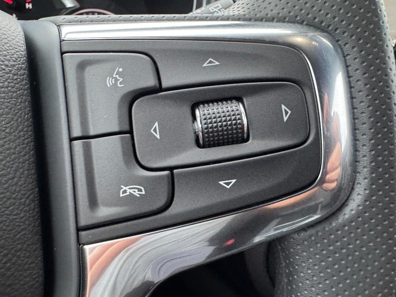 Chevrolet Blazer Vehicle Image 12