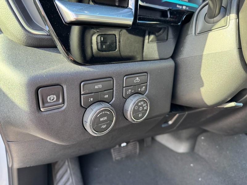 Chevrolet Silverado 1500 Vehicle Image 13