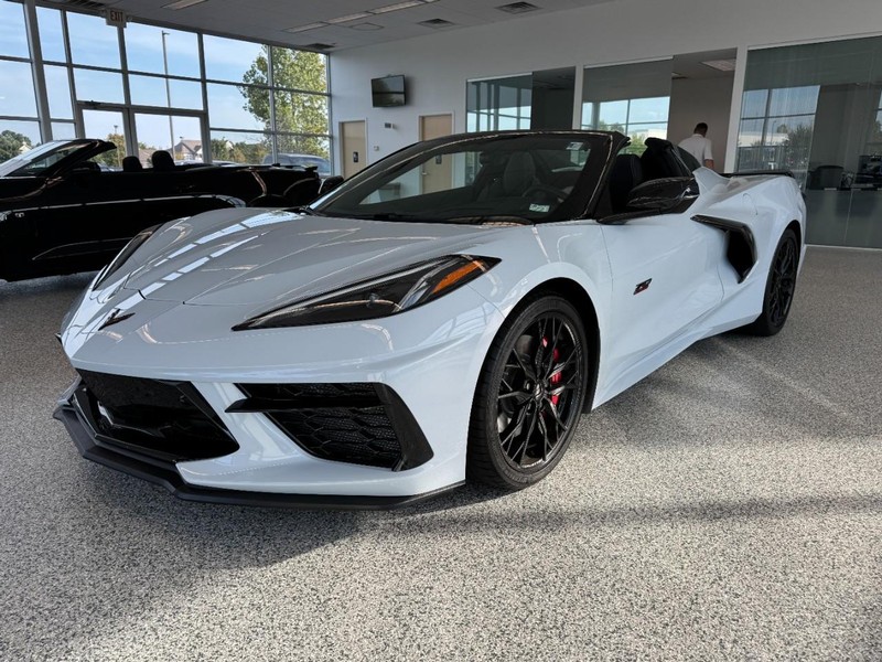 Chevrolet Corvette Vehicle Full-screen Gallery Image 07