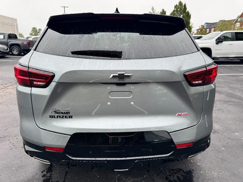 Chevrolet Blazer Vehicle Image 04