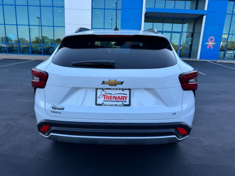 Chevrolet Trax Vehicle Image 04