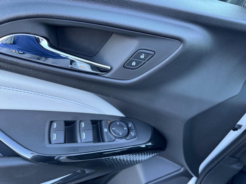 Chevrolet Trax Vehicle Image 10