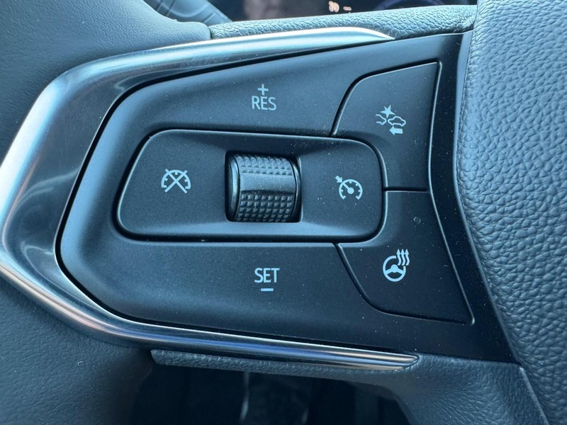 Chevrolet Trax Vehicle Image 11