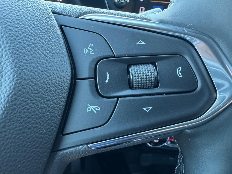 Chevrolet Trax Vehicle Image 12