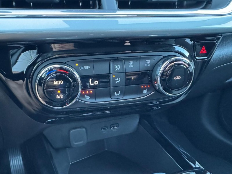 Chevrolet Trax Vehicle Image 13