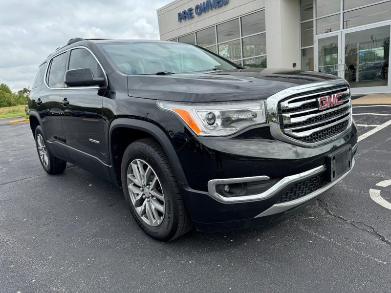 GMC Acadia Vehicle Image 02