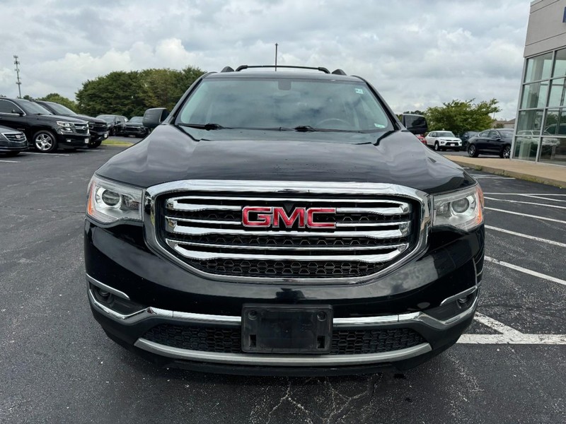 GMC Acadia Vehicle Image 09