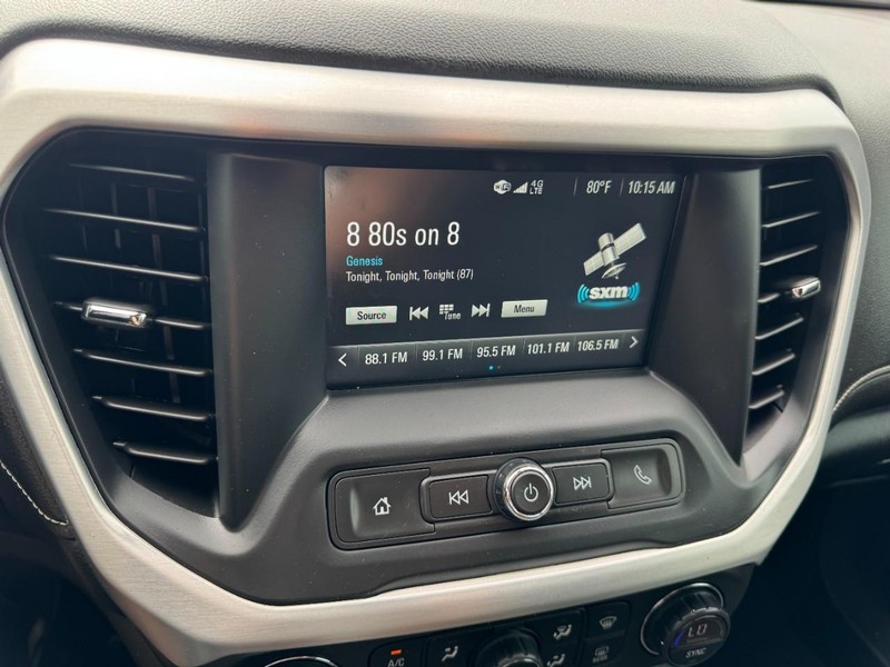 GMC Acadia Vehicle Image 20