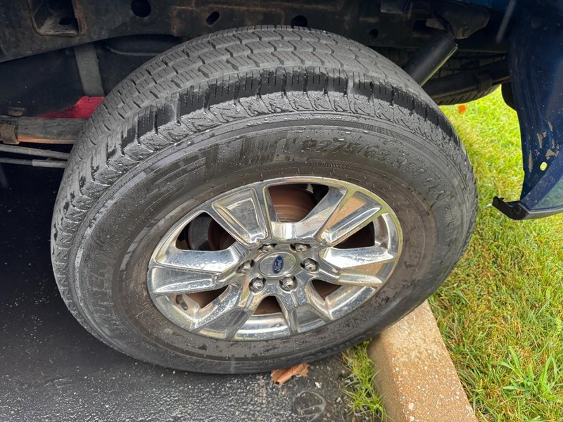 Ford F-150 Vehicle Image 03