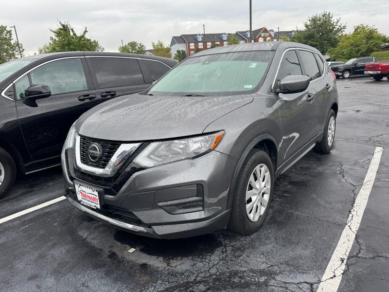 Nissan Rogue Vehicle Image 02