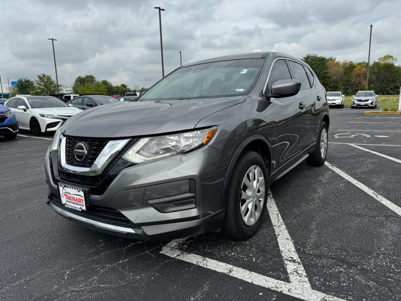 Nissan Rogue Vehicle Image 08