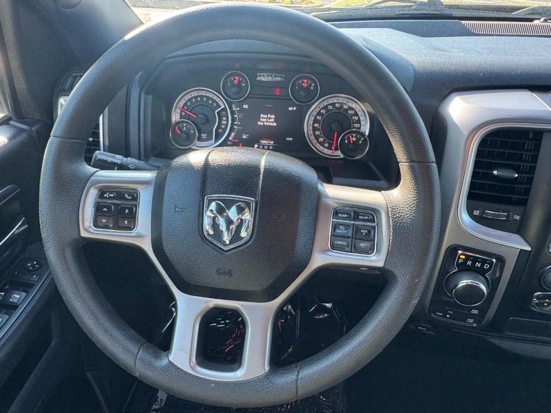 Ram 1500 Classic Vehicle Image 12
