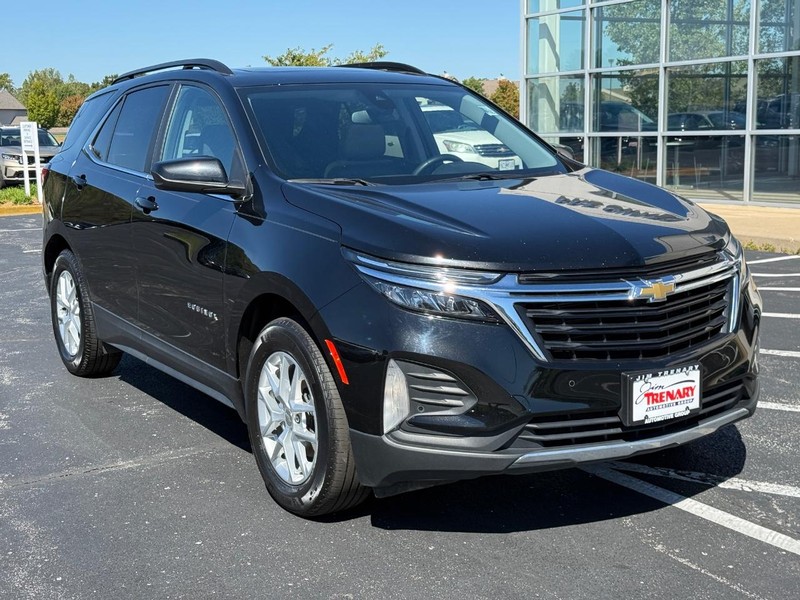 Chevrolet Equinox Vehicle Image 02