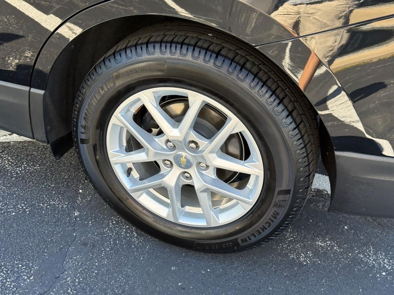 Chevrolet Equinox Vehicle Image 08