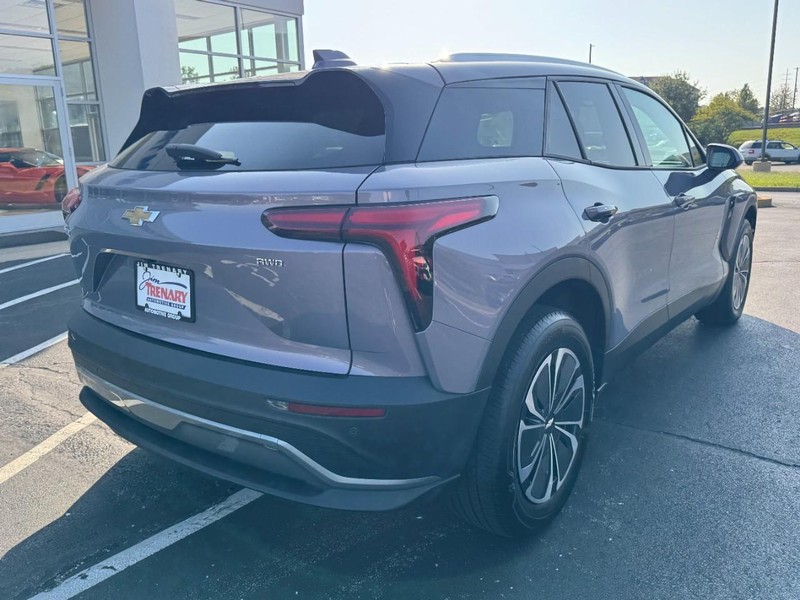 Chevrolet Blazer EV Vehicle Full-screen Gallery Image 03