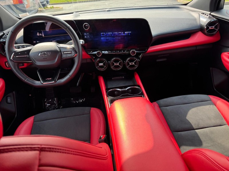 Chevrolet Blazer EV Vehicle Full-screen Gallery Image 11