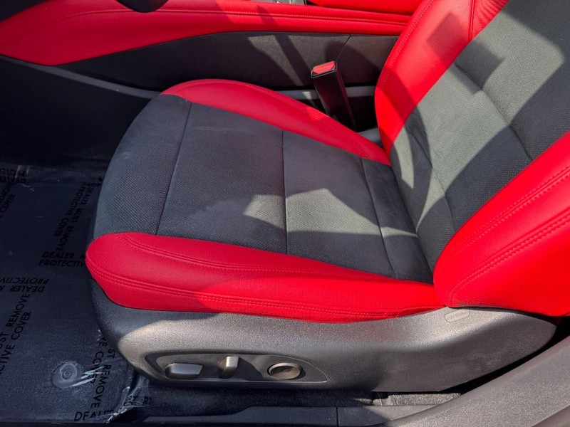 Chevrolet Blazer EV Vehicle Full-screen Gallery Image 14