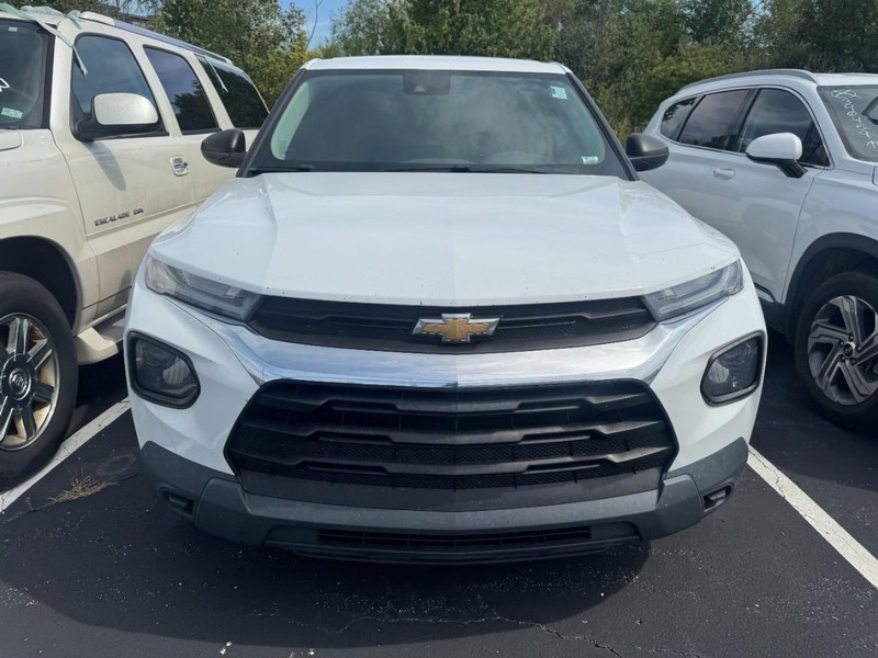 Chevrolet TrailBlazer Vehicle Image 03
