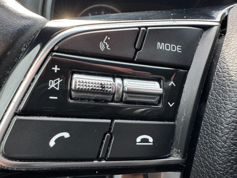 Kia Sportage Vehicle Image 16