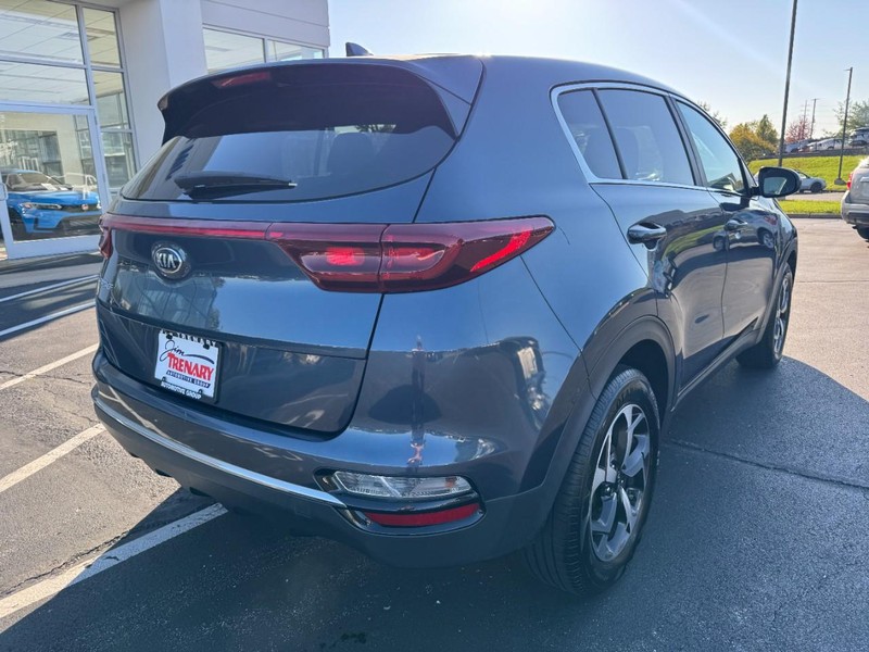 Kia Sportage Vehicle Image 03