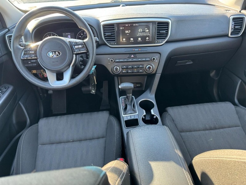 Kia Sportage Vehicle Image 11