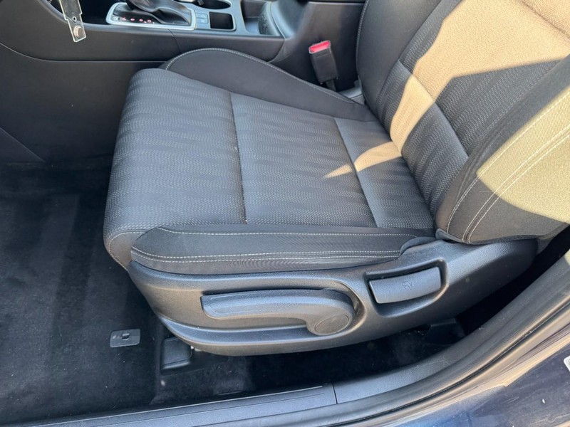 Kia Sportage Vehicle Image 14