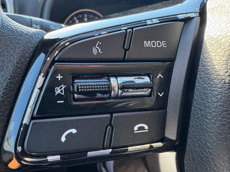 Kia Sportage Vehicle Image 16