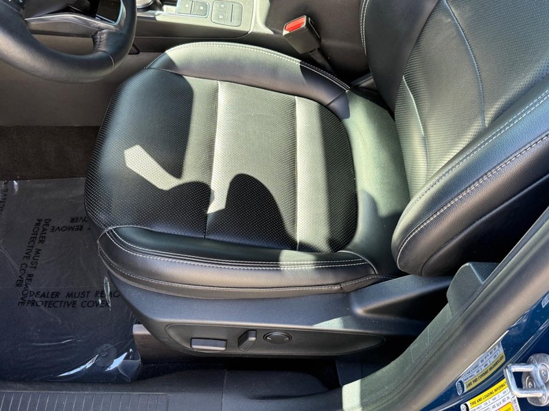 Ford Escape Vehicle Image 17