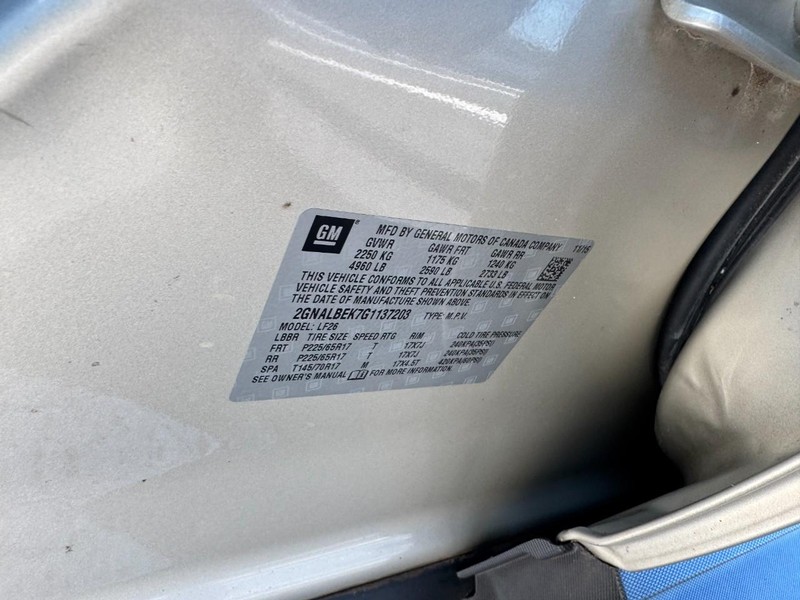 Chevrolet Equinox Vehicle Full-screen Gallery Image 21