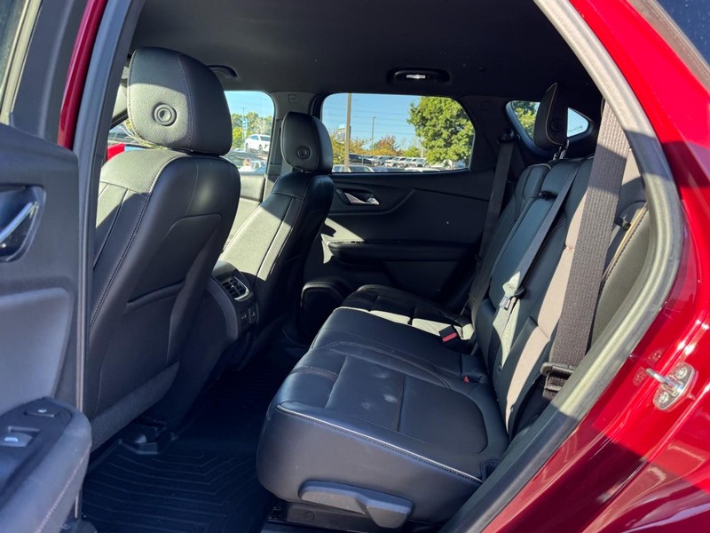 Chevrolet Blazer Vehicle Full-screen Gallery Image 10