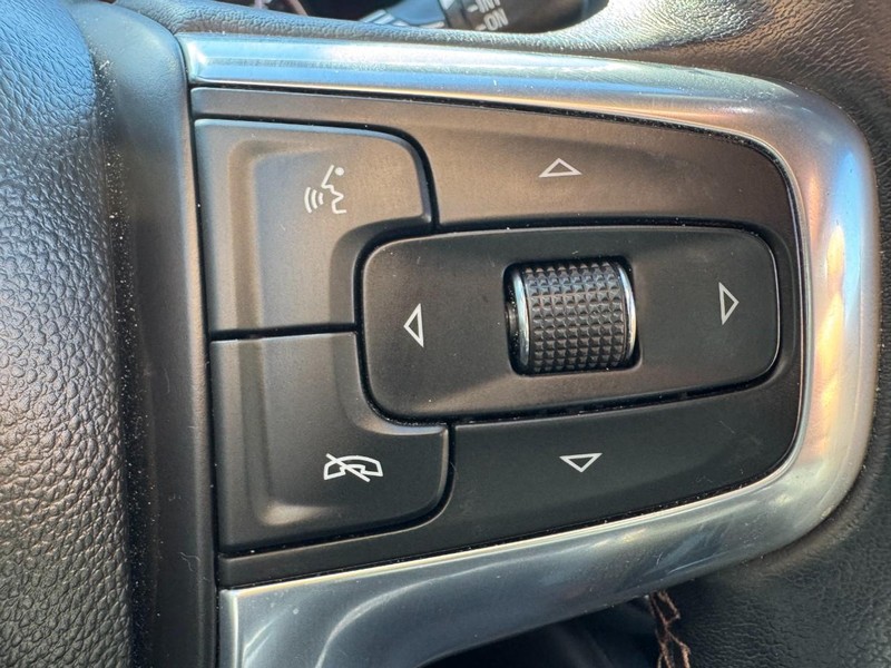 Chevrolet Blazer Vehicle Full-screen Gallery Image 17