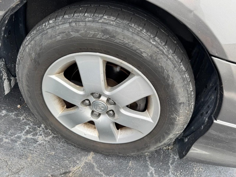 Toyota Corolla Vehicle Image 05