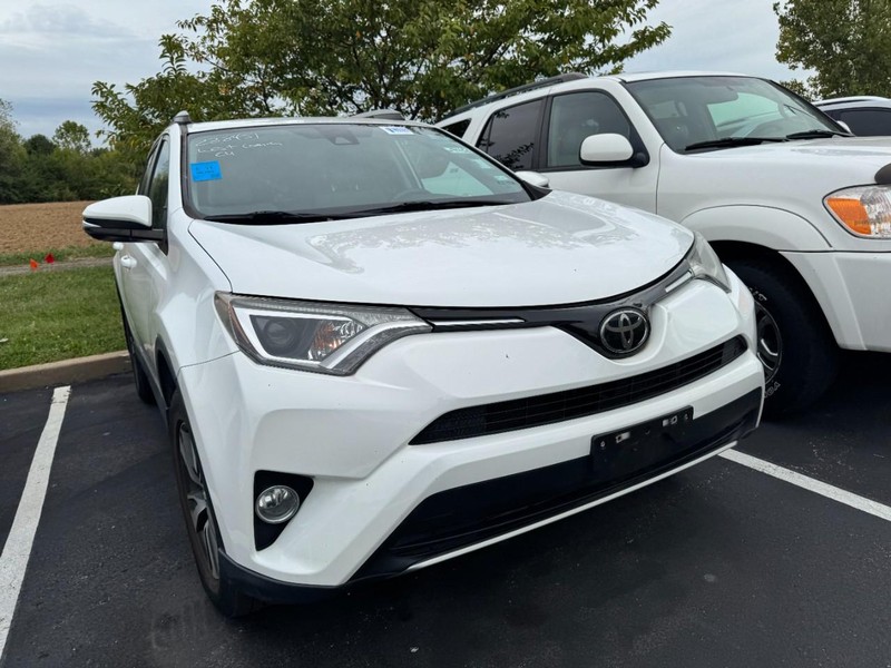 Toyota RAV4 Vehicle Image 02