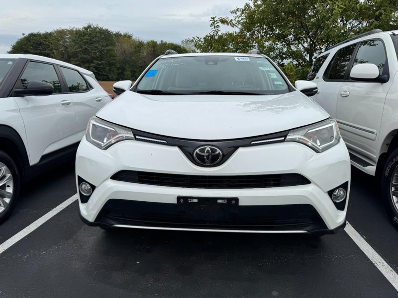 Toyota RAV4 Vehicle Image 03