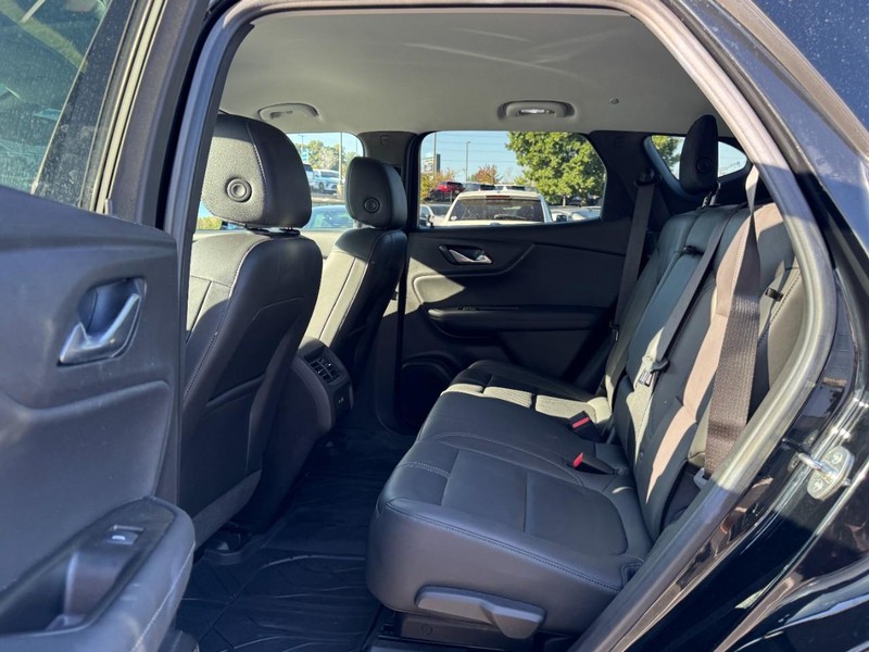 Chevrolet Blazer Vehicle Full-screen Gallery Image 10