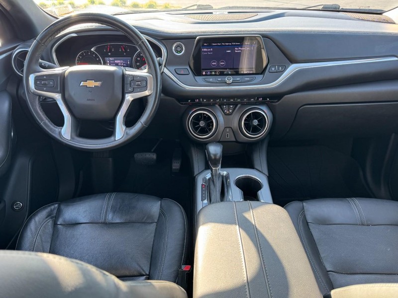 Chevrolet Blazer Vehicle Full-screen Gallery Image 11