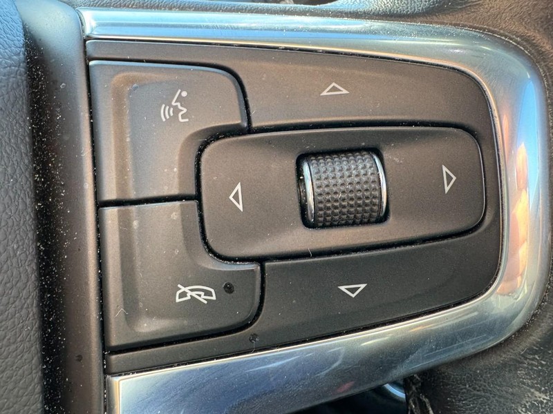 Chevrolet Blazer Vehicle Full-screen Gallery Image 17