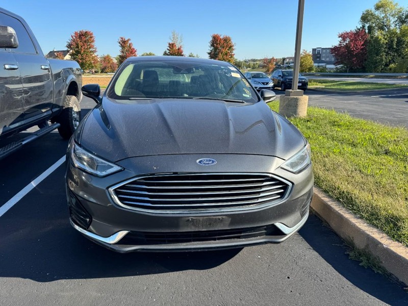 Ford Fusion Vehicle Image 03