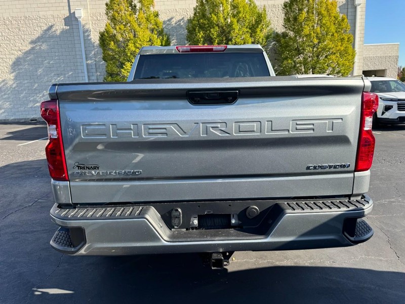 Chevrolet Silverado 1500 Vehicle Image 05