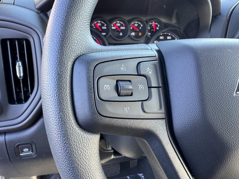 Chevrolet Silverado 1500 Vehicle Image 13