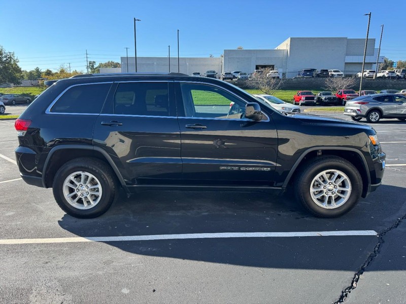 Jeep Grand Cherokee Vehicle Image 03