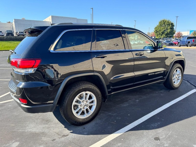 Jeep Grand Cherokee Vehicle Image 04
