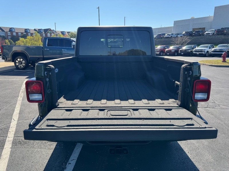 Jeep Gladiator Vehicle Image 06